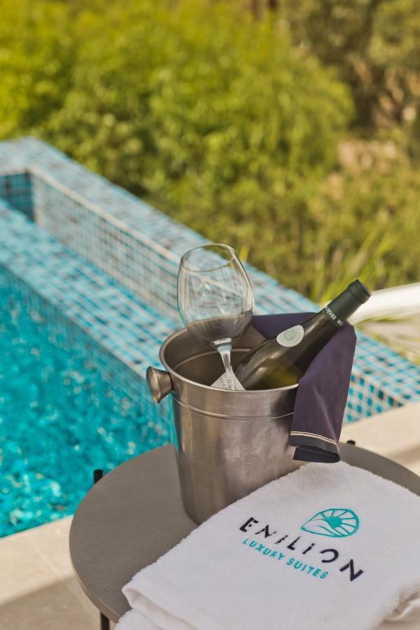 Enilion Luxury Suites Кира Панагя Экстерьер фото