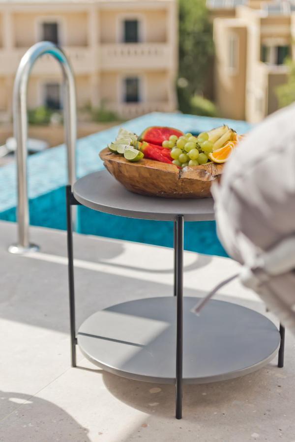 Enilion Luxury Suites Кира Панагя Экстерьер фото