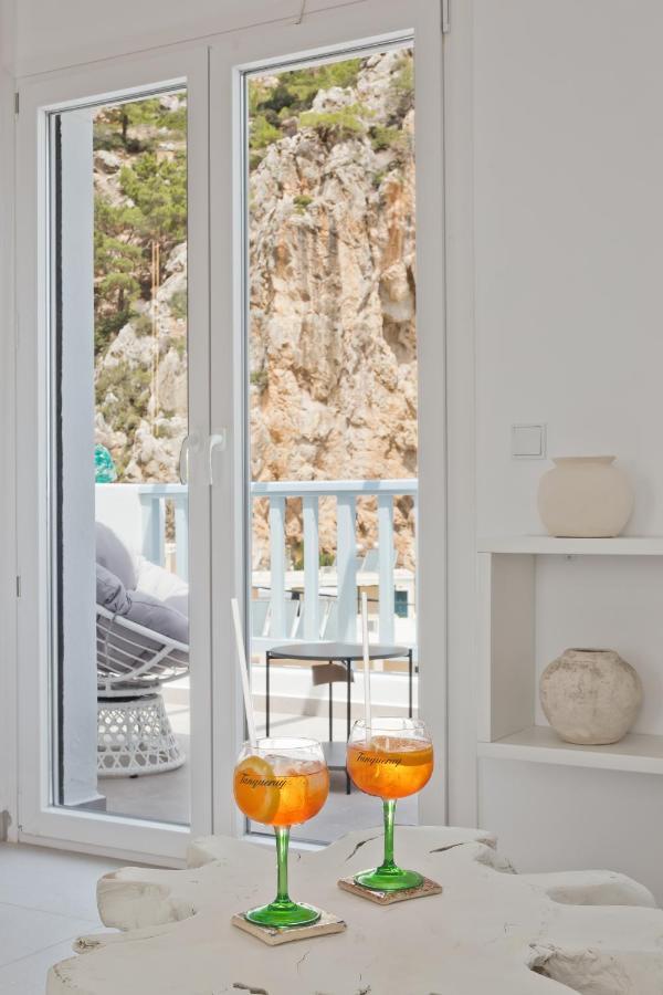 Enilion Luxury Suites Кира Панагя Экстерьер фото