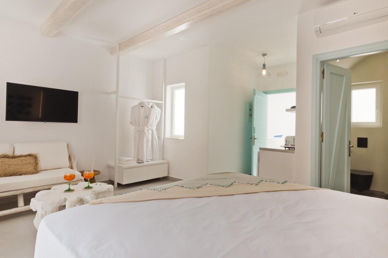 Enilion Luxury Suites Кира Панагя Экстерьер фото