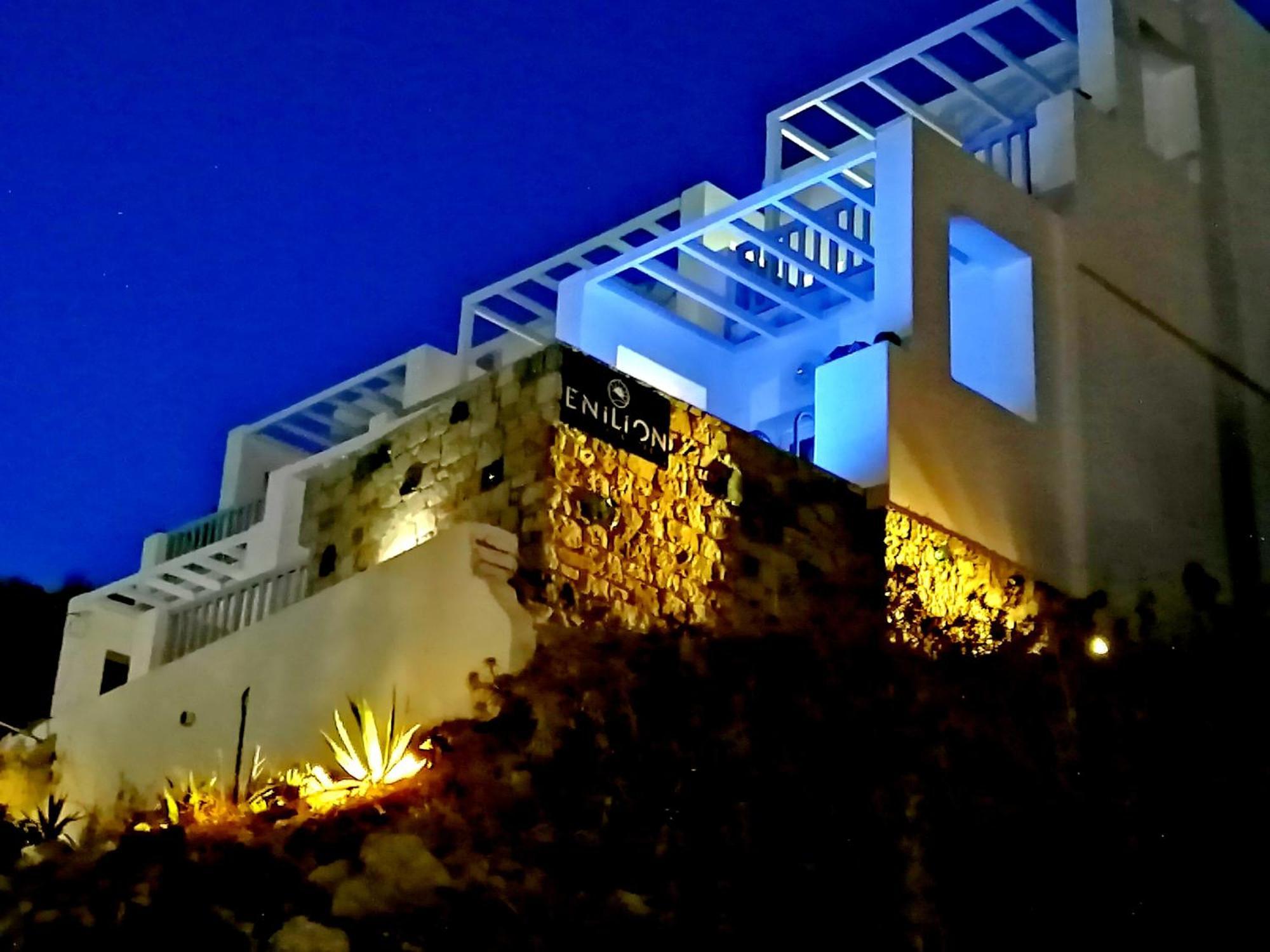 Enilion Luxury Suites Кира Панагя Экстерьер фото