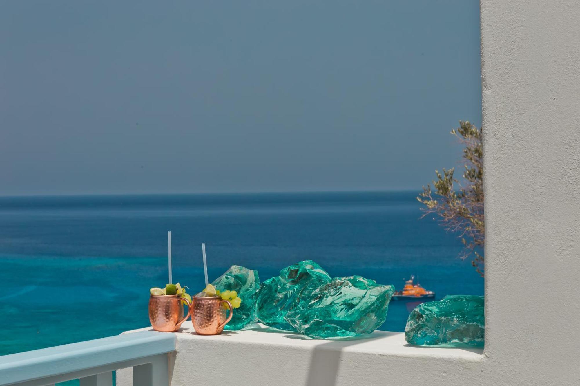 Enilion Luxury Suites Кира Панагя Экстерьер фото