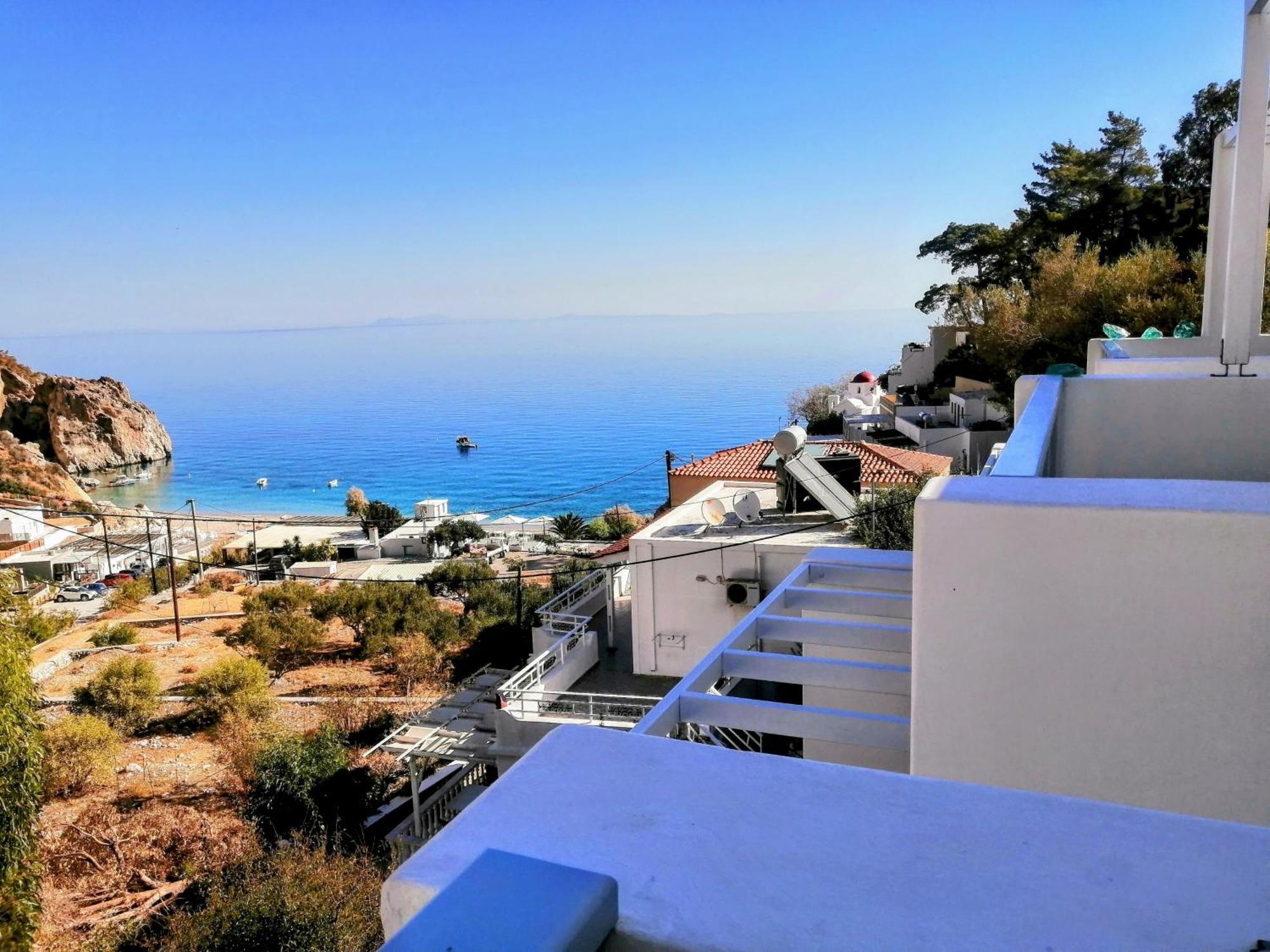 Enilion Luxury Suites Кира Панагя Экстерьер фото