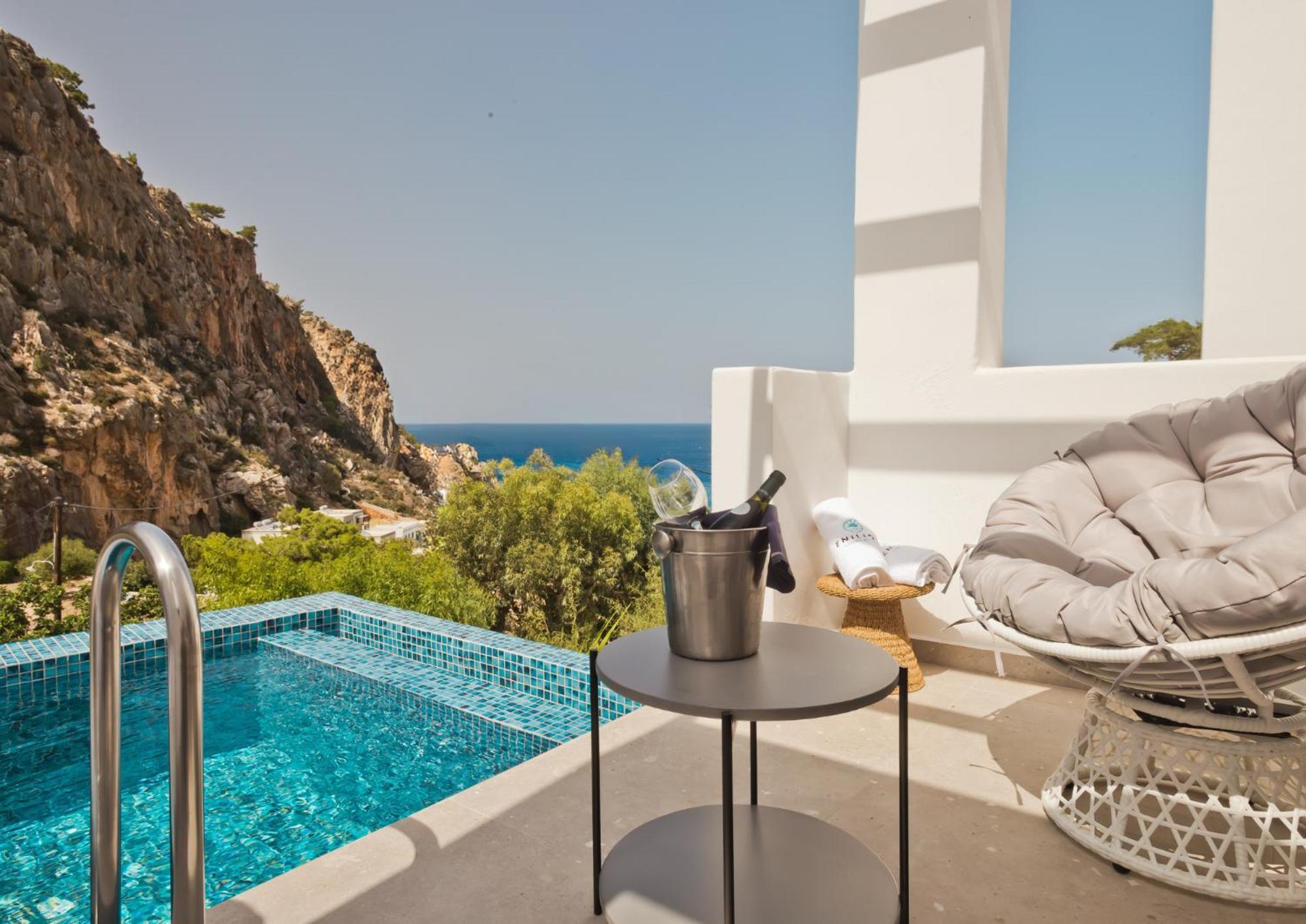 Enilion Luxury Suites Кира Панагя Экстерьер фото